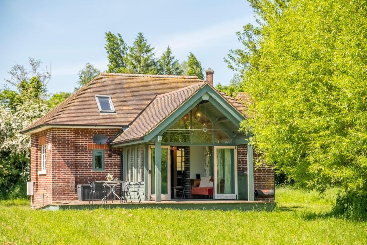 Вілла Ultimate Constable Country Rural Retreat - The Pump House Колчестер Екстер'єр фото
