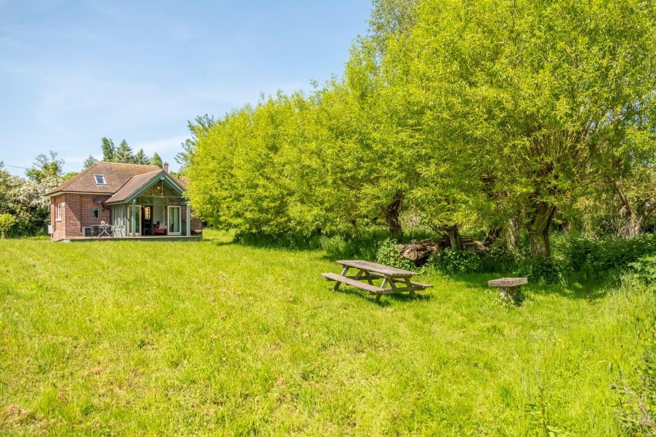 Вілла Ultimate Constable Country Rural Retreat - The Pump House Колчестер Екстер'єр фото